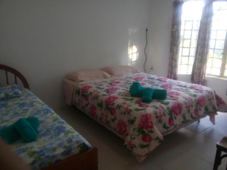 Sitio Girassol Hostel Caconde Εξωτερικό φωτογραφία